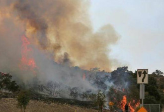 加州野火肆虐：LadyGaga布兰妮等人豪宅被毁