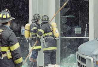 纽约世贸中心恐怖爆炸案：6死1000多伤