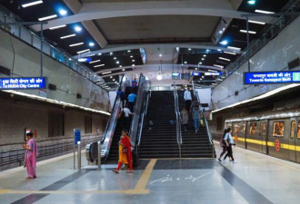 印度首都的地铁，它比中国地铁发达还是落后？