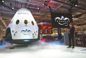 两人付费绕月球 SpaceX暂订明年底出发