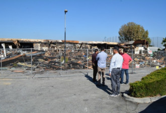 加州一亚裔密集商场 突然起大火