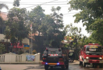 印尼万隆政府大楼发生爆炸 警方与袭击者交火