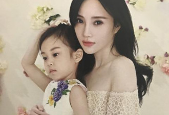李小璐与女儿拍亲子写真 甜馨越长越像妈妈