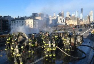 纽约布鲁克林大桥三车连相撞起火 导致一死五伤