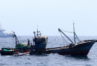 中国渔船在日本近海沉没 多人失联