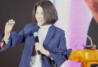 董明珠：找王健林要5个亿 我只用一个电话