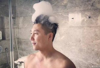 李小鹏晒家人洗澡照片 被网友发现是在打广告