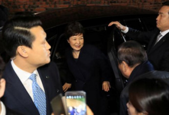 朴槿惠被指建私宅政治中枢 重新集结支持者