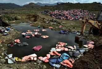 大批难民从希腊赴欧洲 海滩遗留无数救生衣