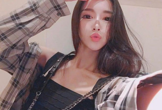 空姐整成Baby与男星热恋感慨你造就了我的审美