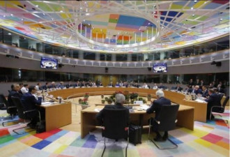 欧盟27国领袖  一致通过英国脱欧协议