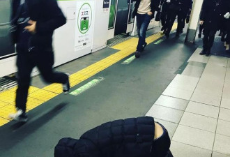 日本职场潜规则:这些醉倒街头的上班族…很无奈