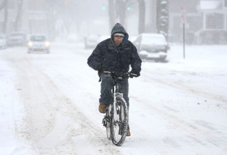 美东大风雪肆虐 6千多架航班取消