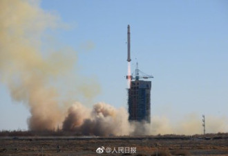 一箭十二星！中国成功发射升空沙特-5A/5B卫星