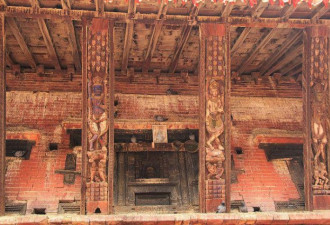 尼泊尔最性感神庙，雕像栩栩如生看红了脸