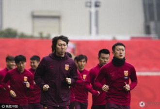 国足训练全程都封闭 教练组秘密打造破韩阵容