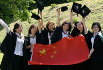 审查手机成绩成重点 中国留学生被遣返越来越多