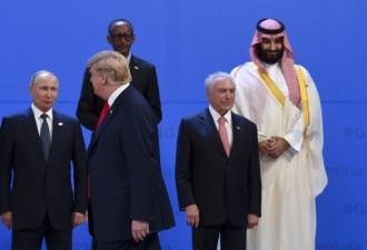 不握手不交谈，G20峰会川普把普京当隐形人...