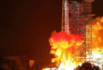 中国嫦娥顺利升空 目标月球背面软着陆