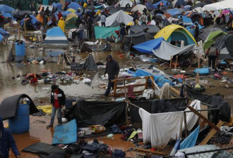 美墨边境难民营恐爆发传染病 200人自愿被遣返