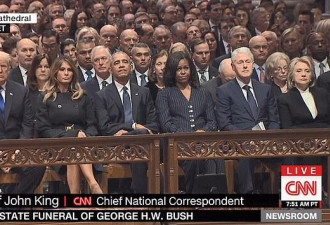 老布什葬礼上美国几任总统坐在一起 气氛尴尬