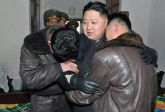 激动的泪水!与他深情拥抱是朝鲜人最高理想