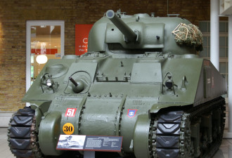雪曼M1不是传说！美军下代坦克可用激光拦炮弹