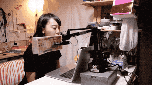 恋爱经验为0的美少女发明调情工具 有200功能