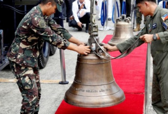 美军归还百年前从菲律宾缴获三只教堂钟