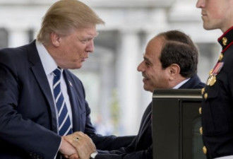 川普在白宫会见埃及总统 强调军事重建
