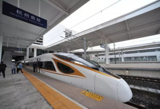中国10条高铁新线年底前开通 依旧平稳！
