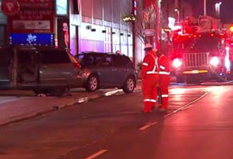 多伦多中心附近汽车撞断天然气管 街区大疏散