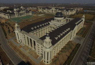 河南农大升级为"皇家农大" 教学楼翻版白宫