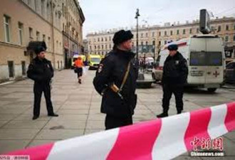 普京到爆炸案地铁站献花致哀 凶嫌为23岁中亚人