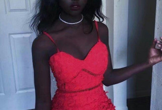 她是非洲史上最美的女孩 五官精致 皮肤黑如碳