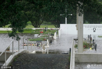 暴风雨袭击新西兰居民花园掉海里澳大利亚筑墙