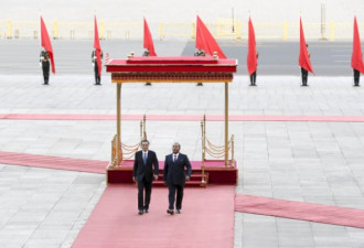 与台湾断交后 圣多美总理风光访问北京收大礼