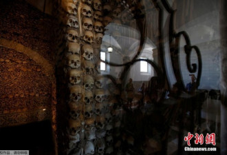 探秘葡萄牙人骨教堂 森森白骨打造悚然之美