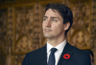 总理杜鲁多坦承自己吸大麻 加拿大明年7月解禁