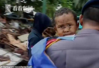 印尼5岁男孩海啸后被埋12小时大哭被发现