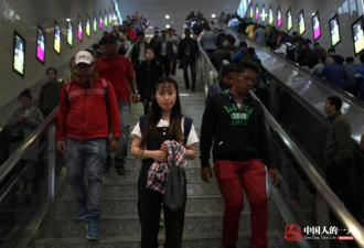 中国人的一天:大都市里的枪林弹雨，人在北京