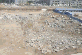 京沪高铁沿线垃圾堆成山 上百亩国有土地被强占
