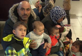 入乡随俗 上百叙利亚难民申请改英语名