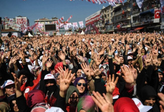 土耳其昨晚举国难眠 迎来百年最大变革