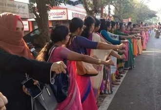 印度百万女性排620公里人链，争取“祈祷权”