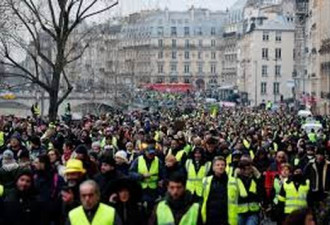 法国黄背心新年后首上街 规模大缩水