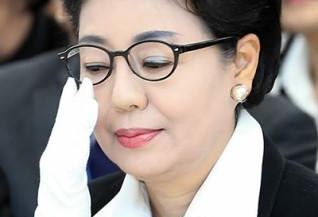 朴槿惠妹妹涉嫌诈骗被传唤 灭朴家的前奏?