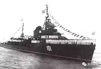 中国驱逐舰曾与美舰实弹对峙8昼夜成功将其逼退