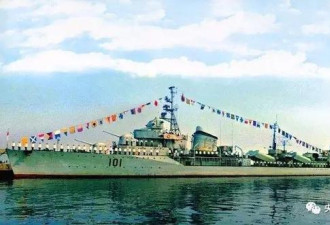 中国驱逐舰曾与美舰实弹对峙8昼夜成功将其逼退