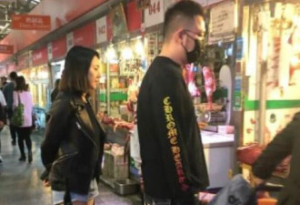 宋丹丹儿媳产后身材火辣 与巴图一同逛街被偶遇